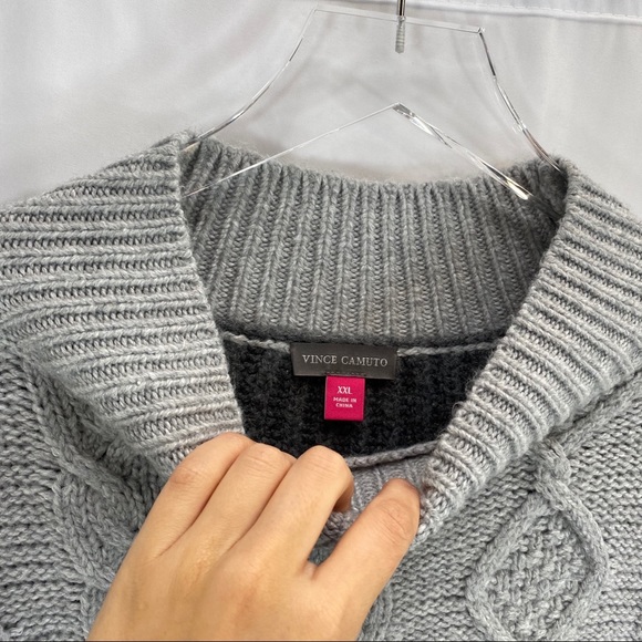 Vince Camuto cableknit sweater - Picture 3 of 4